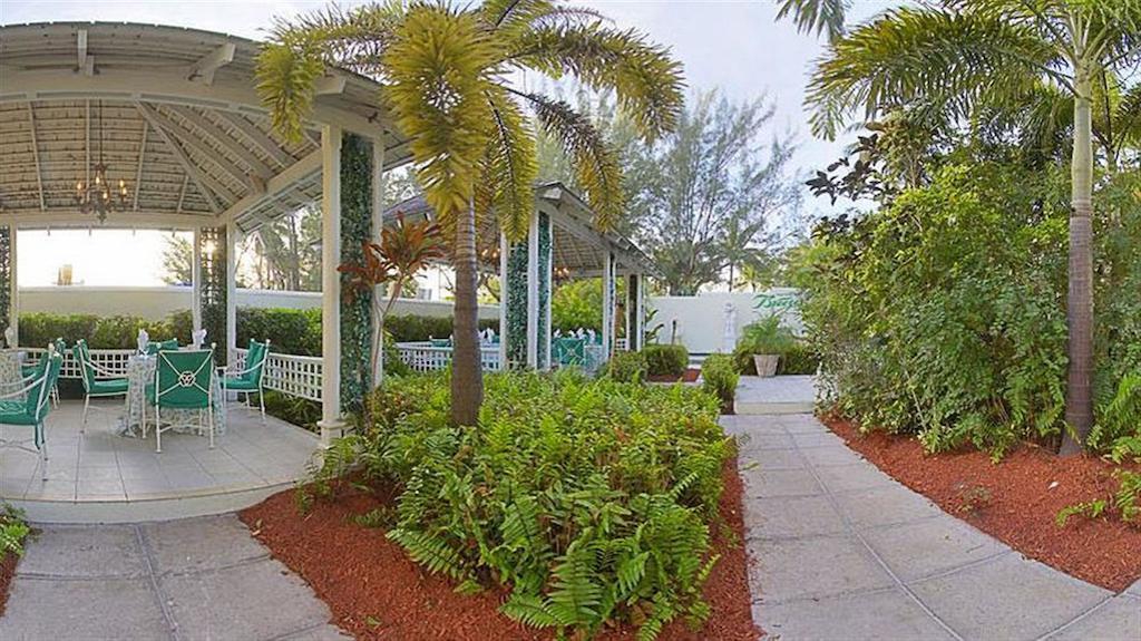 Breezes Resort & Spa All Inclusive, Bahamas (Adults Only) Nassau Exterior photo