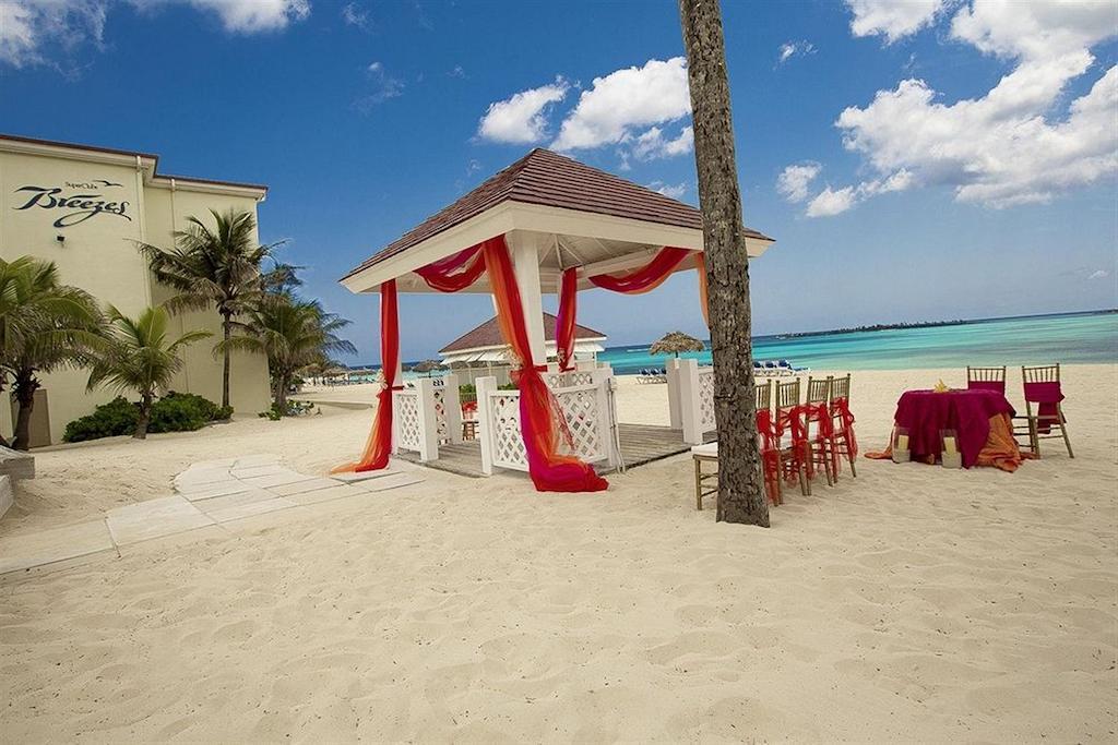 Breezes Resort & Spa All Inclusive, Bahamas (Adults Only) Nassau Exterior photo